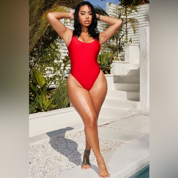 One piece swimsuit Red New Size XL - Picture 2 of 6